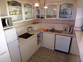 Full furnished kitchen