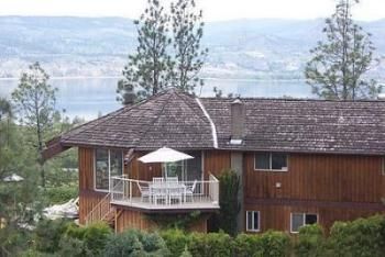 British Columbia bed and breakfast cottage