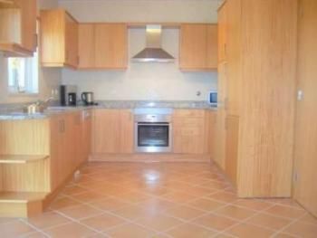 Fully furnished kitchen