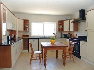 Fully furnished kitchen