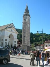 Catholic church in Tambre