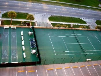 Tennis & Shuffle courts