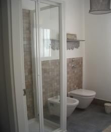 Ground floor bathroom 2