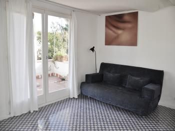 studio deluxe - living