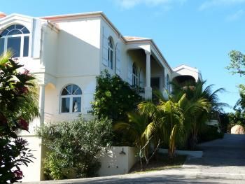 Arriving at Coconut Tree Villa