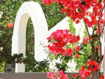 Moorish Arch to Upstairs Apt