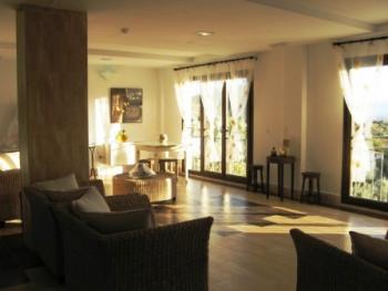 Hotel lounge