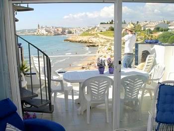 Beachfront villa in Sitges near Barcelona