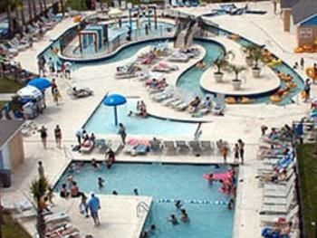 7 Pools and lazy river