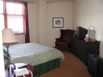 Master Suite, Queen Bed