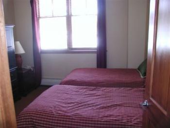 3rd Bedroom, 2 Twin Beds