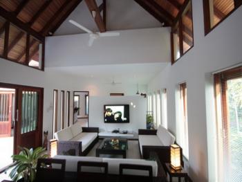 Spacious Living Room