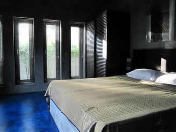 Bedroom on the lower floor