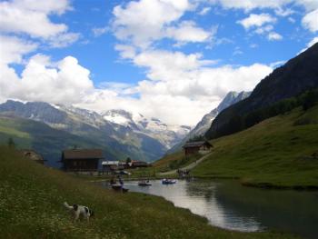 trekking tour to lake arbey
