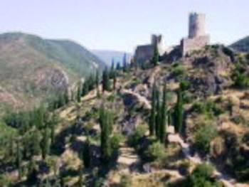 Visit historic Cathar chateaux