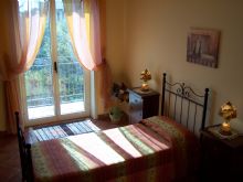 STANZA CON BALCONE N 3