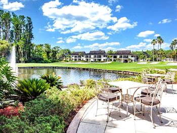  House located in Saddlebrook 