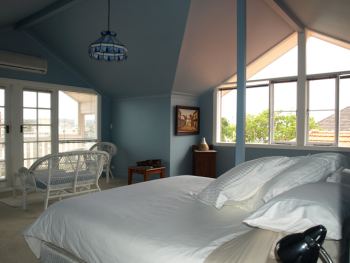 Manly Harbour Loft B&B accommodation