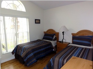 Twin bedroom