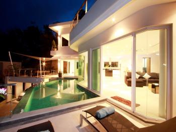 Pool & Terrace