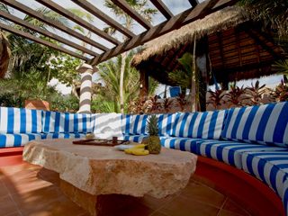 Outdoor Entertaining