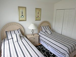 Twin bedroom