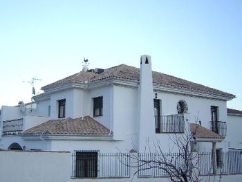 Casateli view from side