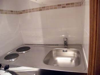 Kitchenette1