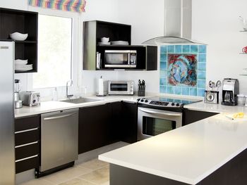 Fully Equipped Gourmet Kitchen