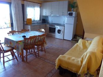 Casas Blancas kitchen dining