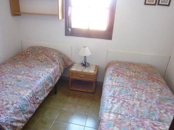 Casas Blancas twin bedroom