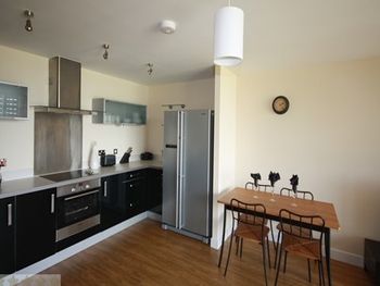 3-bed apartment kitchen