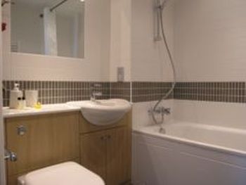 Vizion apartment bathroom