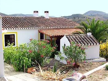 Algarve holiday farmhouse in Aljezur