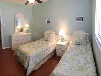 Twin bedroom