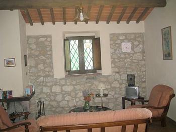 Porcilaia liv.r./fire place