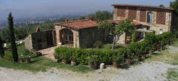 Lucca hillside vacation rental villa