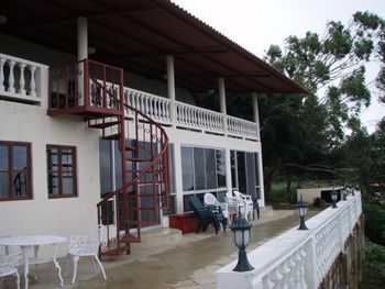 Rear of the villa