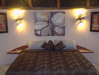 Cocos Cabanas bedroom