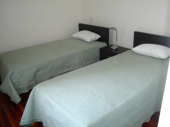 Twin bedroom