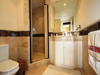 Spacious Family Bathroom