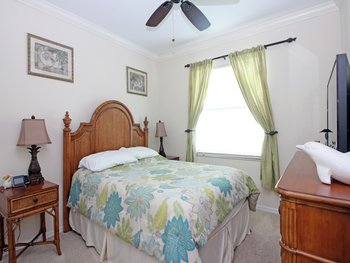 Queen bedroom