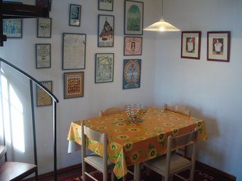 Kitchen dining area